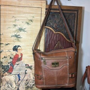Elegant Brown Leather Shoulder Bag